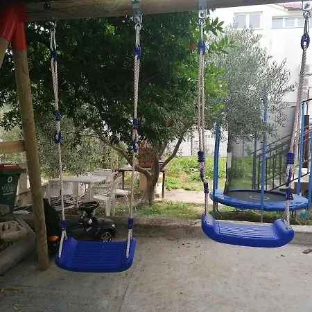 With A Parking Space - 5808 *