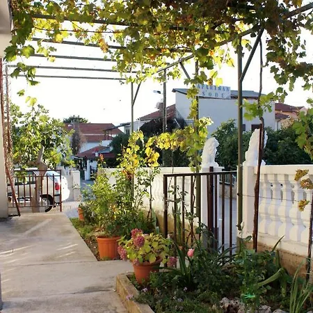 Apartment With A Parking Space - 5808 Vodice