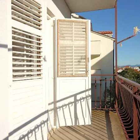 With Parking Space - 5808 شقة *