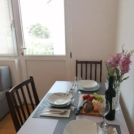 With A Parking Space - 5808