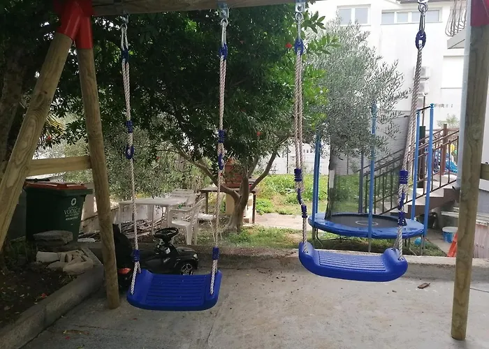 With A Parking Space - 5808 *